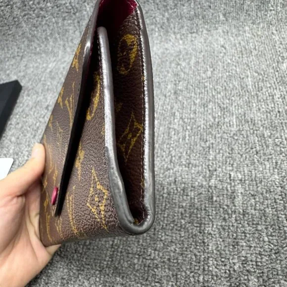 Louis Vuitton Josephine Leather Wallet 385-010725 - Picture 7 of 15